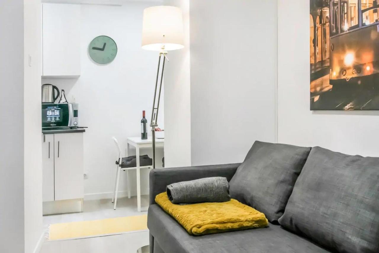 Home4U - Secret Studio In City Center Lisbon Bagian luar foto